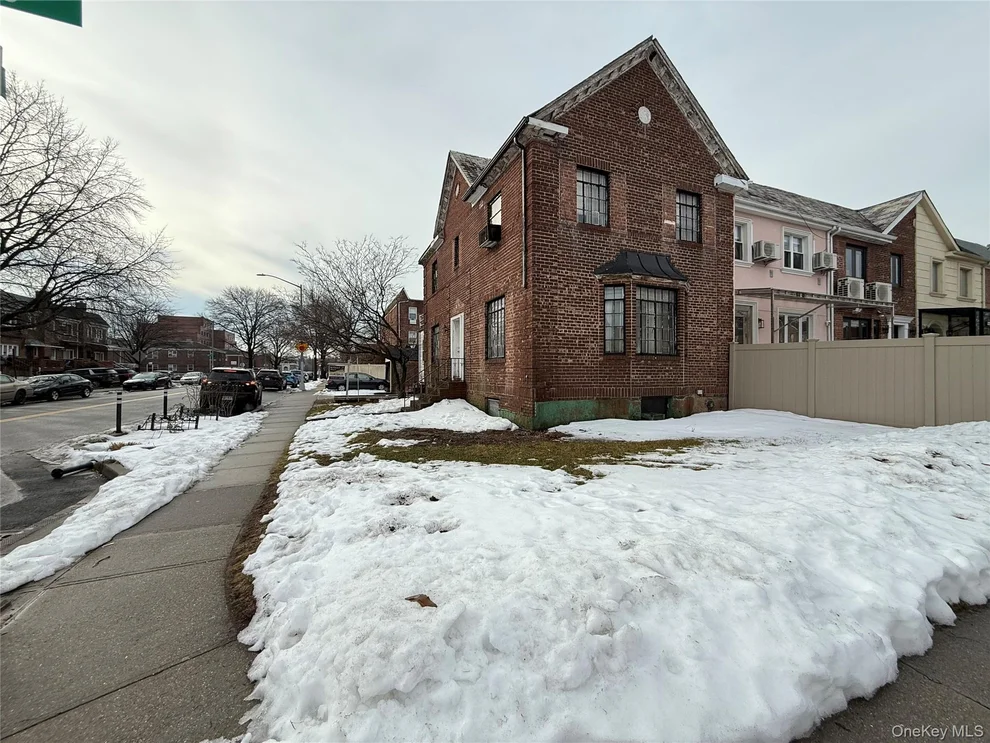 Unit for sale at 7504 147th Street, New York, NY 11367