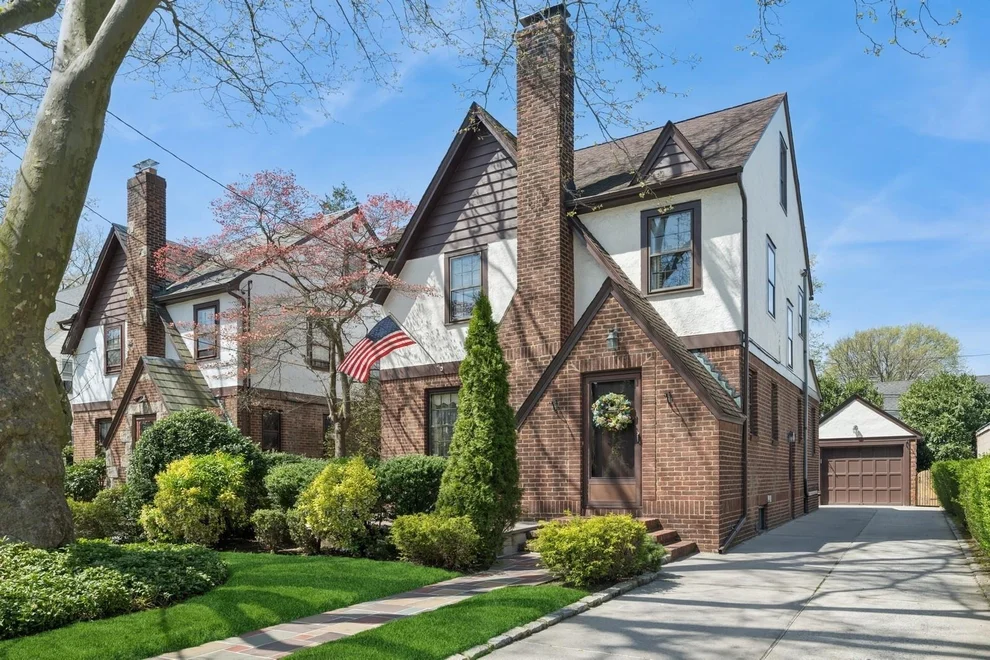 Unit for sale at 86 Roosevelt Street, Hempstead, NY 11530