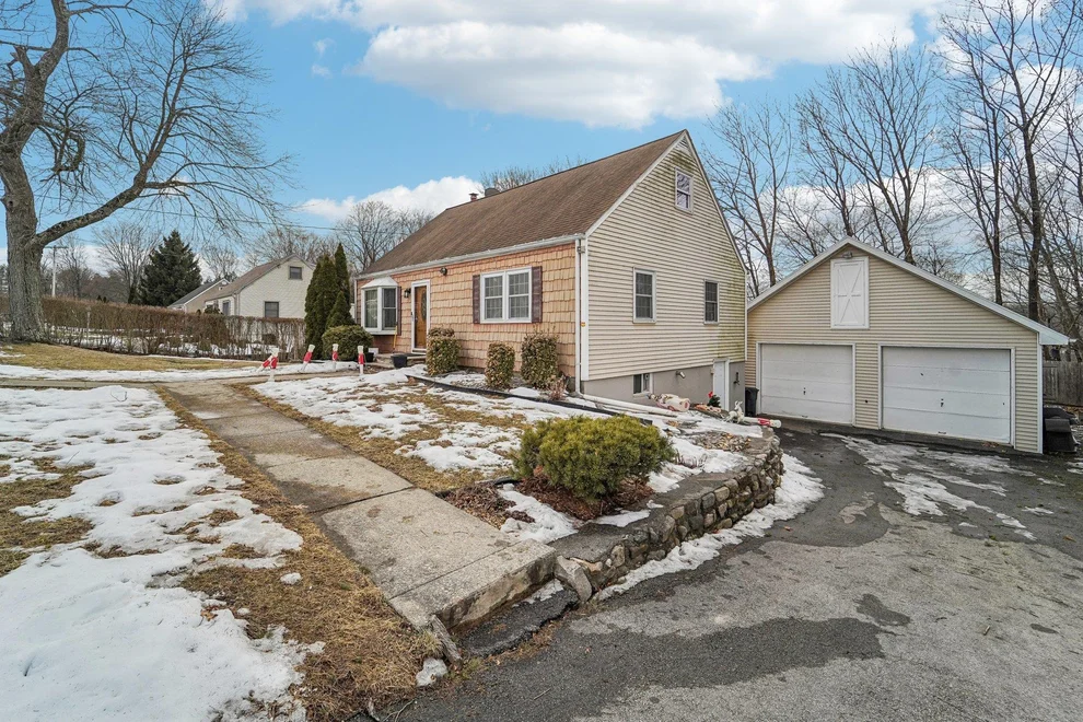 Unit for sale at 2739 Windmill Drive, Yorktown, NY 10598