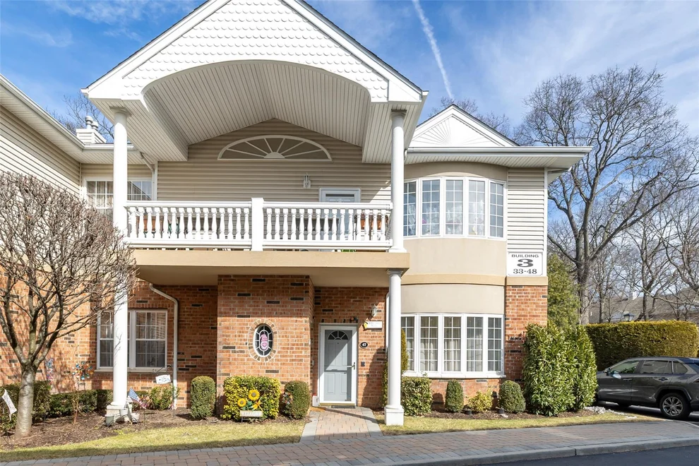 Unit for sale at 47 Sarah Court, Babylon, NY 11701