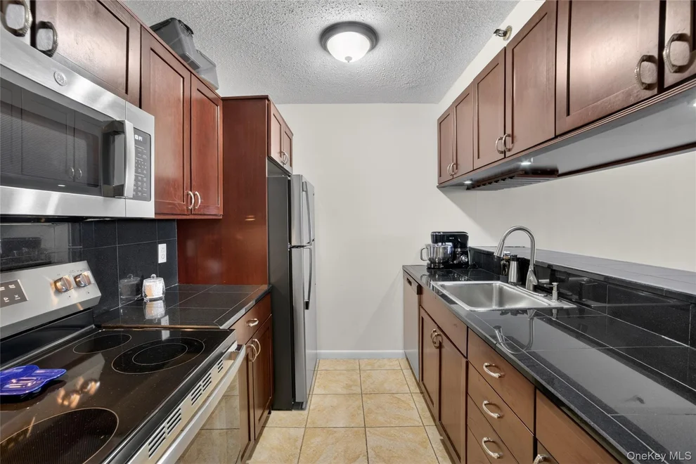 Unit for sale at 25 Rockledge Avenue, White Plains, NY 10601