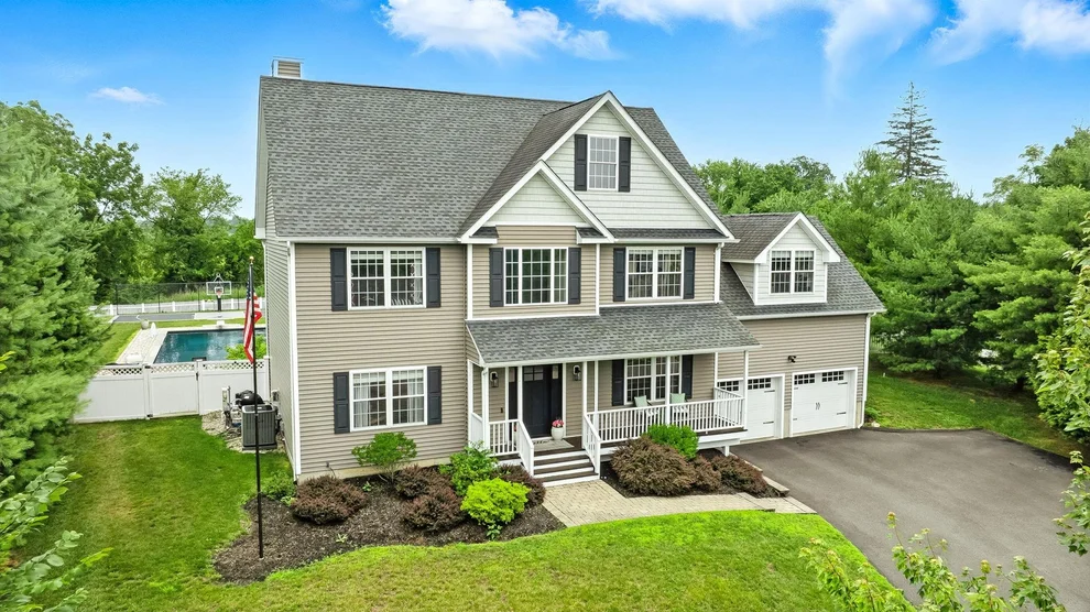 Unit for sale at 4 Brianna Lane, Yorktown, NY 10598