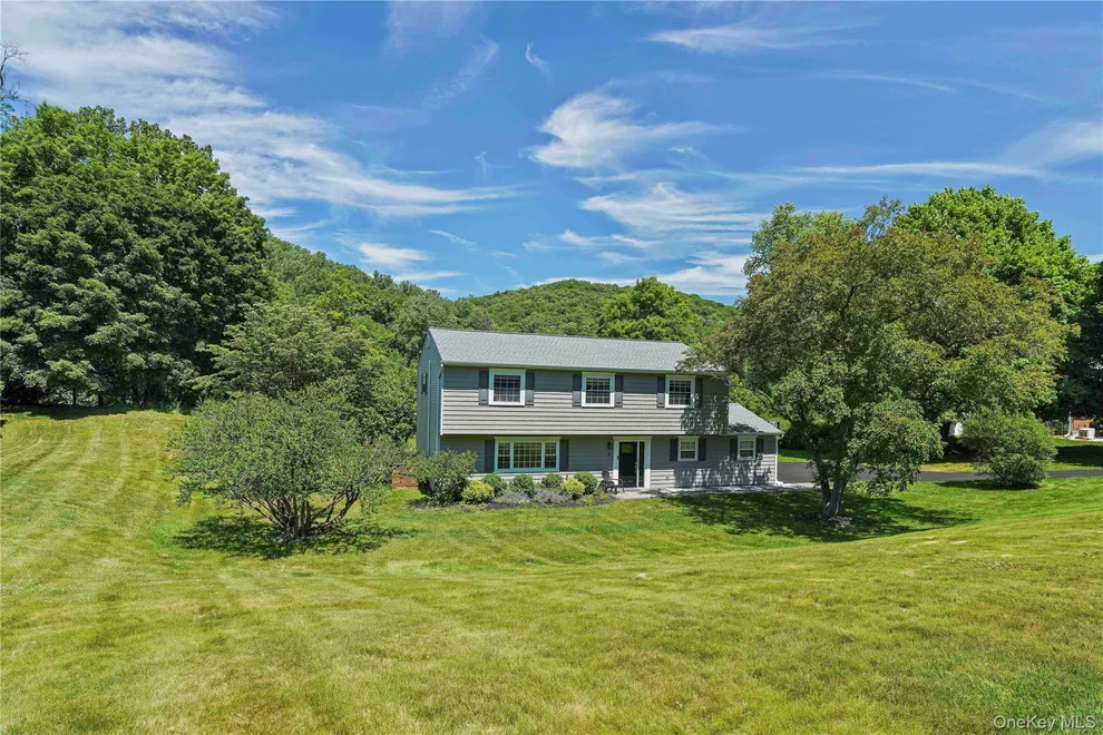 Unit for sale at 11 Kenneth Drive, Putnam Valley, NY 10579