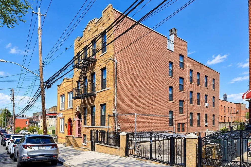 Unit for sale at 3018 Paulding Avenue, New York, NY 10469