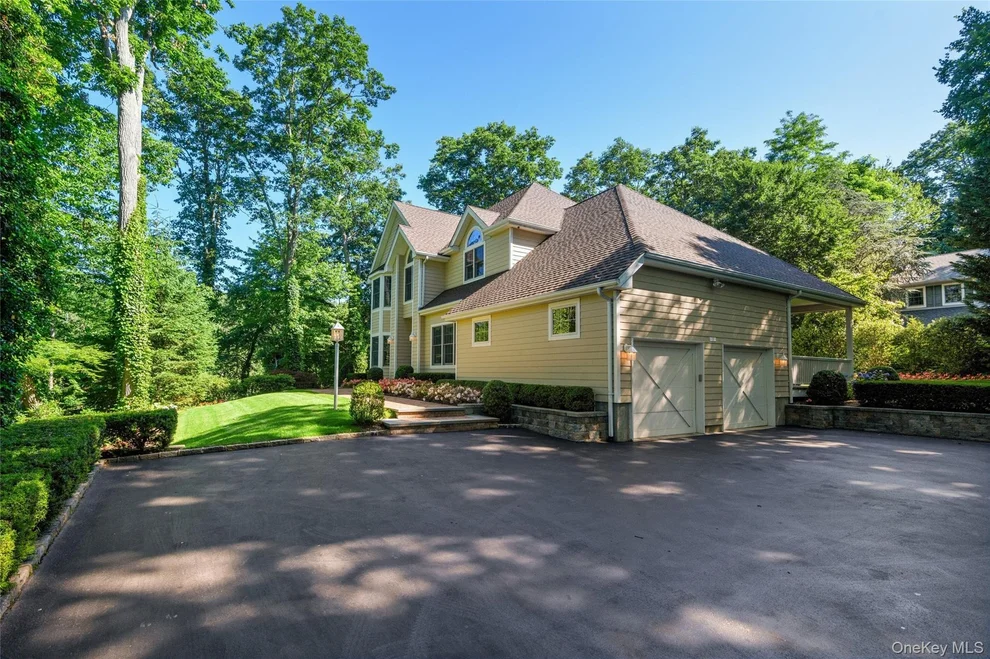 Unit for sale at 33 Walters Avenue, Huntington, NY 11724