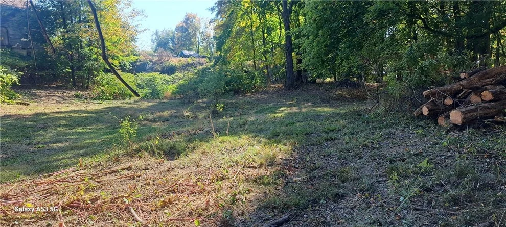 Unit for sale at 2 Elting Place, Lloyd, NY 12528