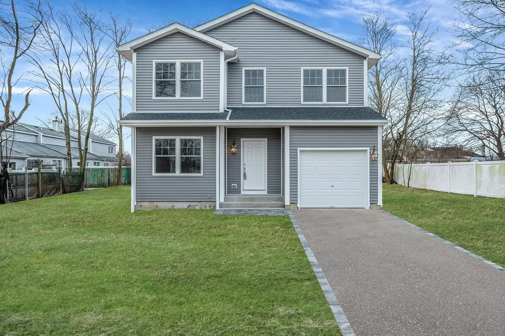 Unit for sale at 9 Okane Street, Islip, NY 11722