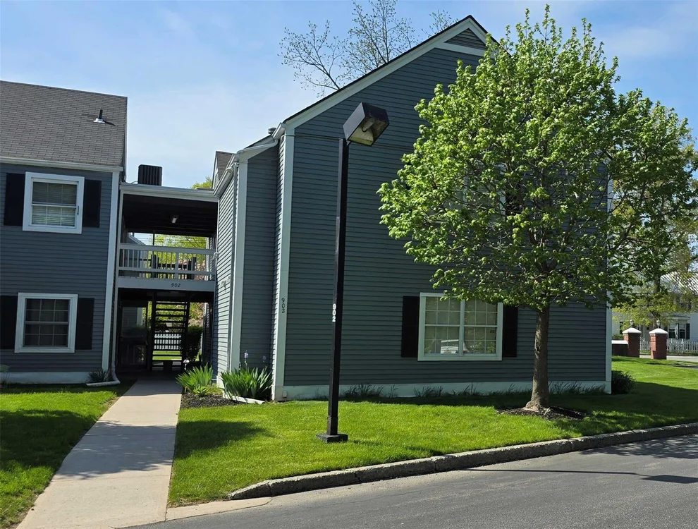 Unit for sale at 902 Commons Way, Fishkill, NY 12524