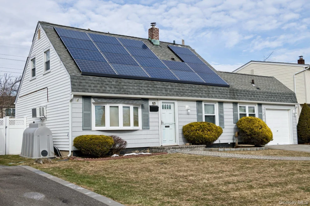 Unit for sale at 59 Corncrib Lane, Hempstead, NY 11756