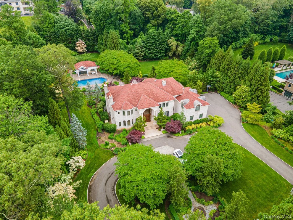 Unit for sale at 11 Black Rock Road, Oyster Bay, NY 11545