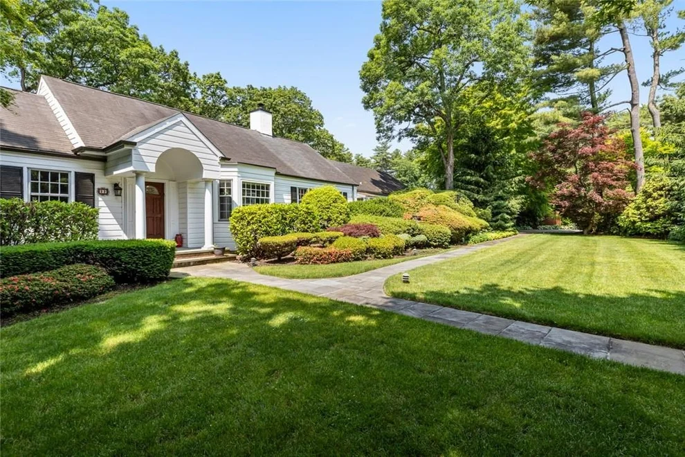 Unit for sale at 22 Fox Hollow Lane, Out of Area, NY 11568