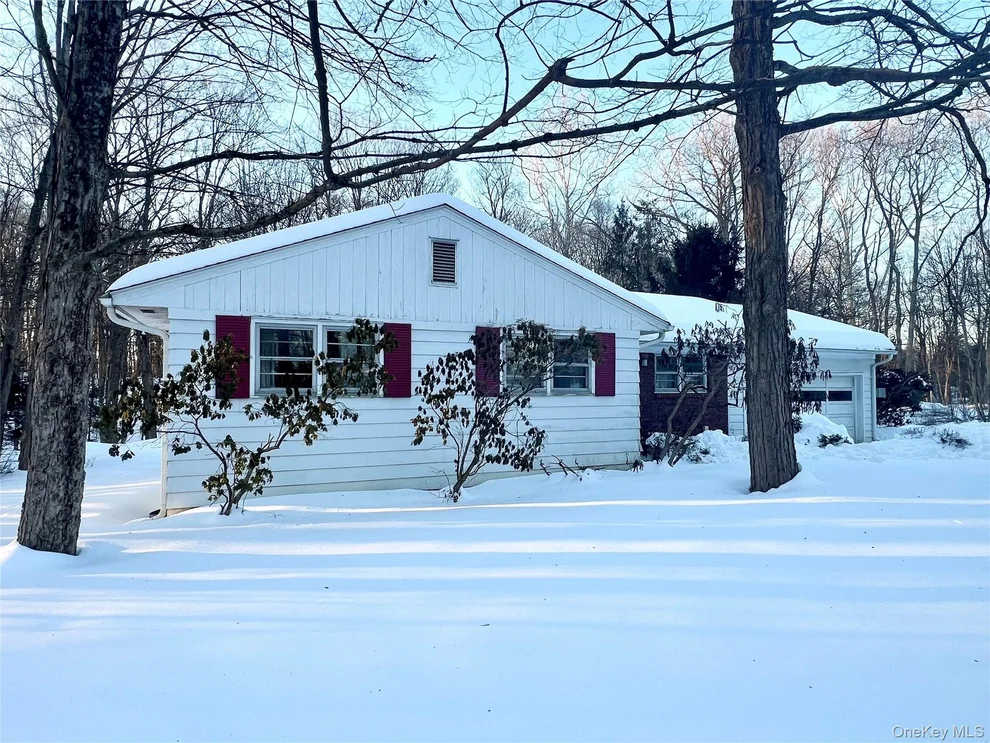 Unit for sale at 35 Sandi Drive, Poughkeepsie (Town), NY 12603
