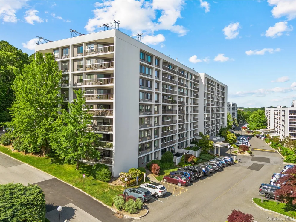 Unit for sale at 300 High Point Drive, Greenburgh, NY 10530