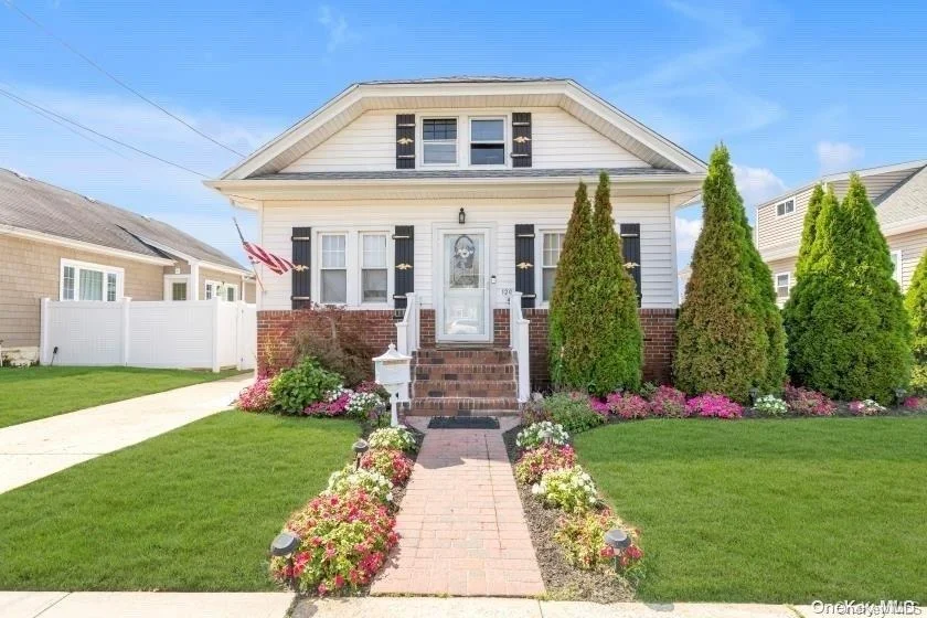 Unit for sale at 120 Kenny Avenue, Hempstead, NY 11566