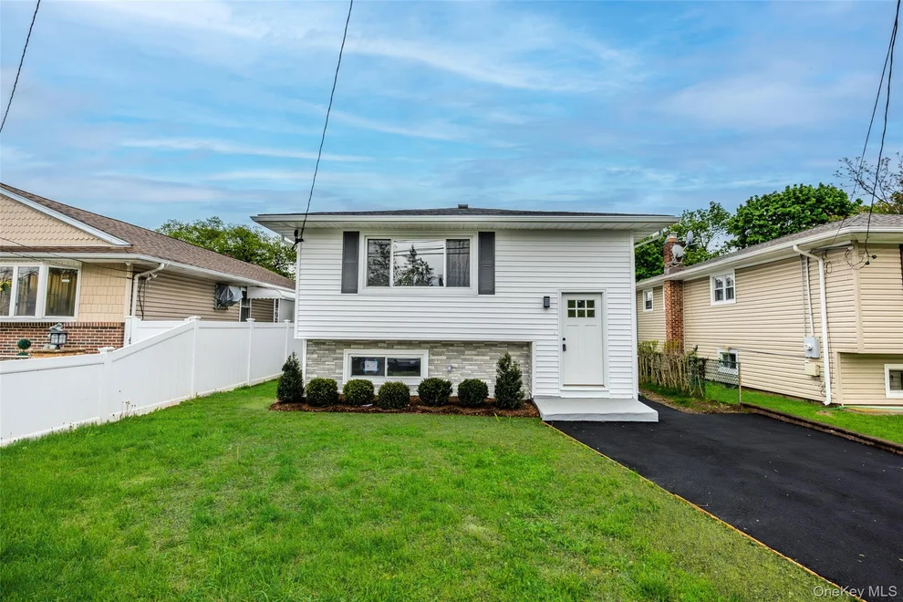 Unit for sale at 66 4th Avenue, North Hempstead, NY 11590