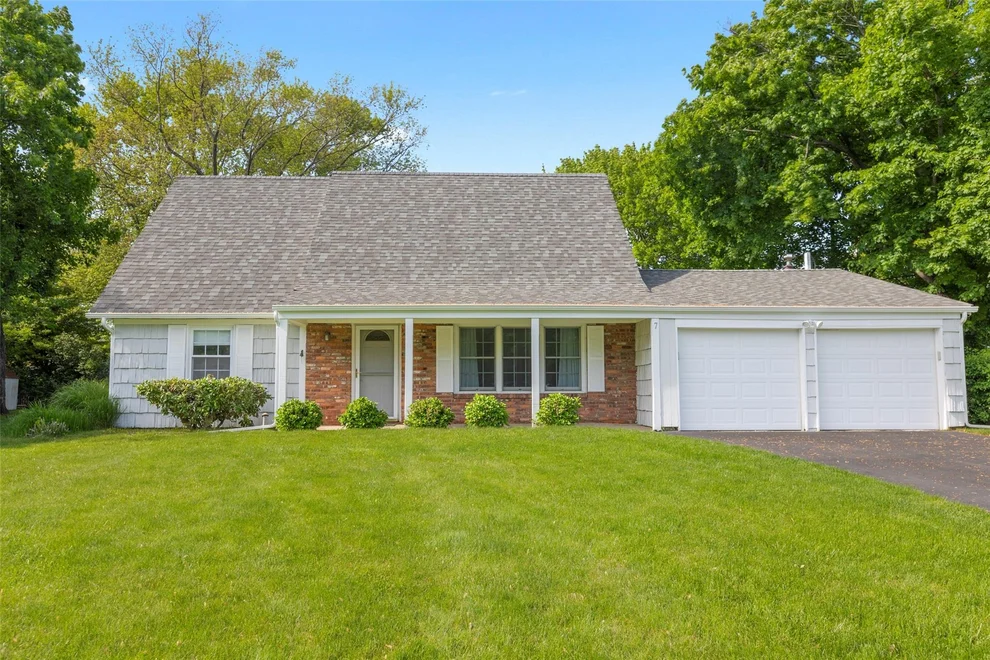 Unit for sale at 7 Pheasant Court, Brookhaven, NY 11790