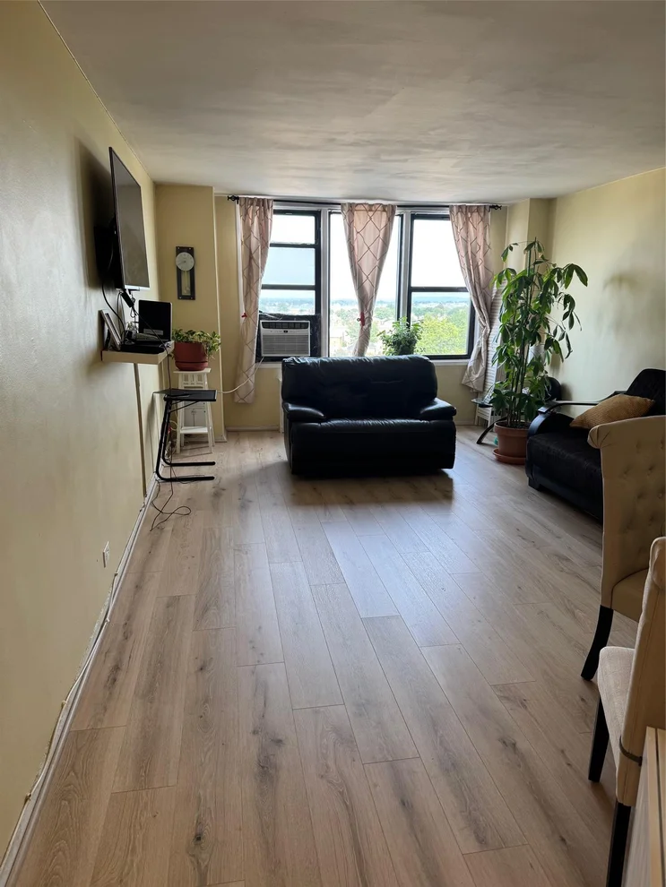 Unit for sale at 3121 Middletown Road, New York, NY 10461
