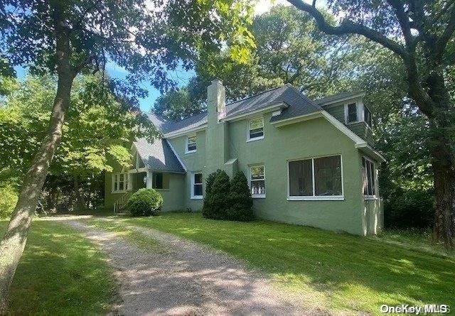 Unit for sale at 95 Cliff Road, Brookhaven, NY 11777