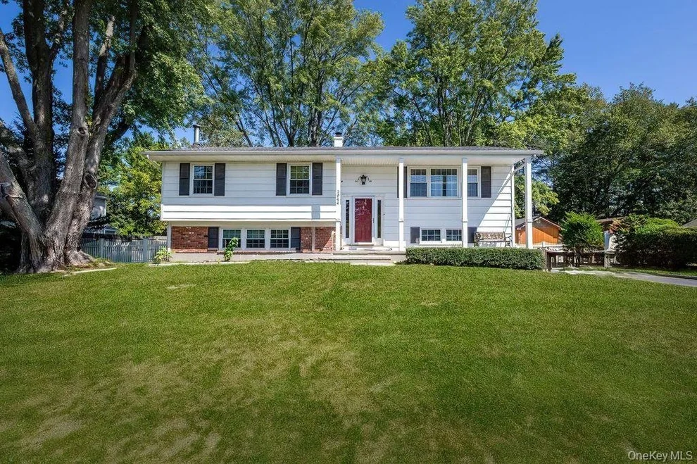 Unit for sale at 2944 Saddle Ridge Drive, Yorktown, NY 10598