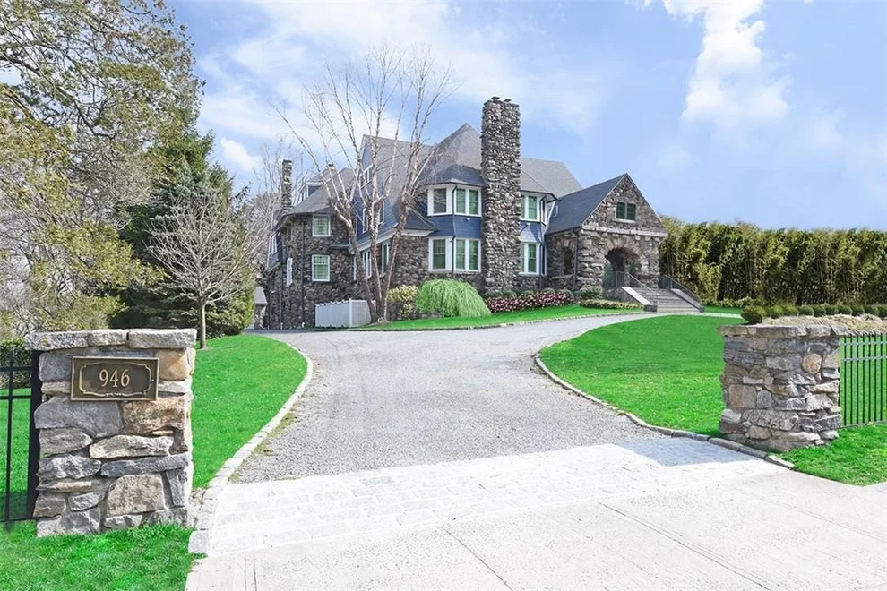 Unit for sale at 946 Esplanade, Pelham, NY 10803