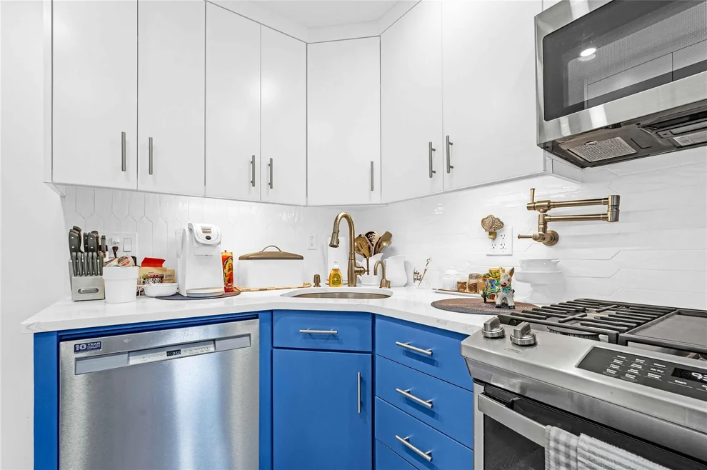 Unit for sale at 26-25 141th Street, New York, NY 11354