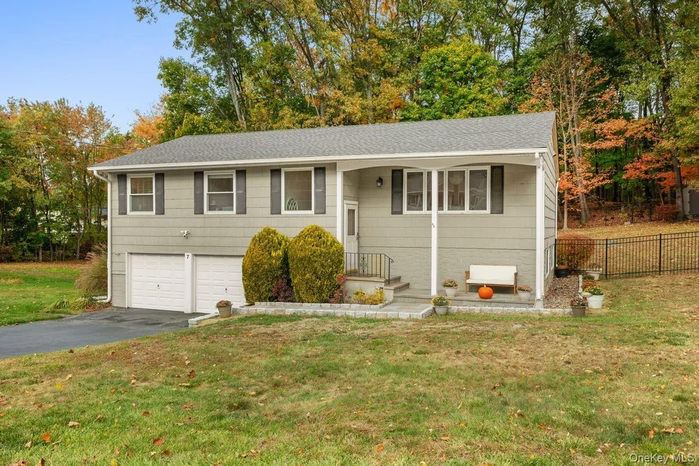 Unit for sale at 7 Locust Road, Ossining, NY 10562