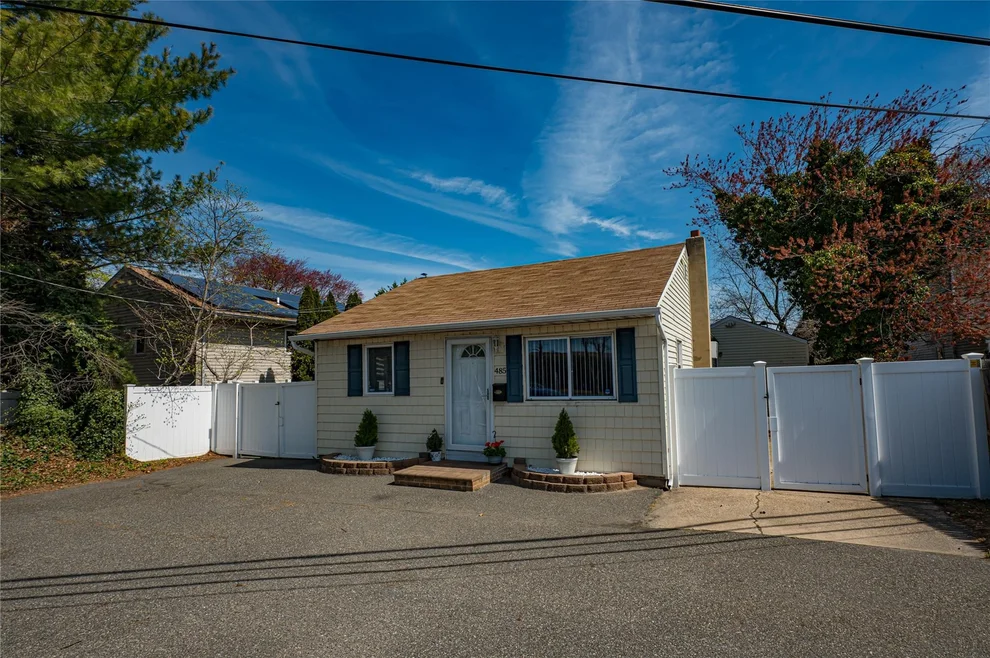 Unit for sale at 485 Route 109, West Babylon, NY 11704