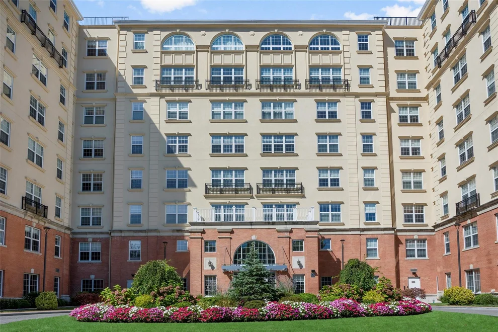 Unit for sale at 10 Byron Place, Mamaroneck, NY 10538