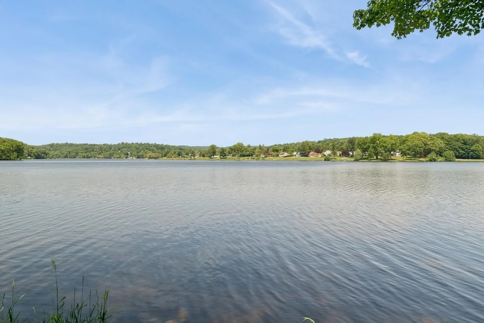 Unit for sale at 129 W Lakeshore Drive, Kent, NY 10512