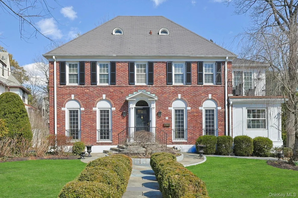 Unit for sale at 81 Oxford Road, New Rochelle, NY 10804