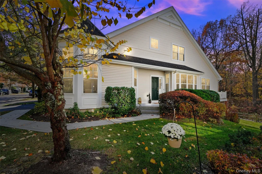 Unit for sale at 25 Briarbrook Drive, Ossining, NY 10510