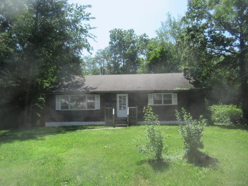 Unit for sale at 24 Edinburgh Road, Wallkill, NY 10941