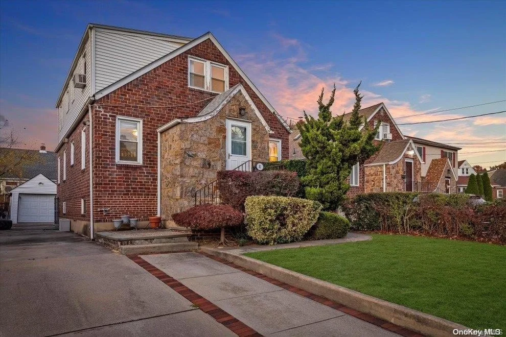 Unit for sale at 81 Wood Street, Hempstead, NY 11563