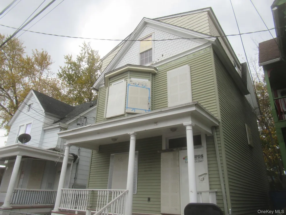 Unit for sale at 35 Carpenter Avenue, Newburgh (City), NY 12550