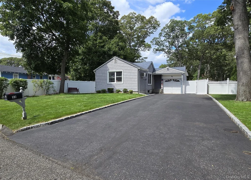 Unit for sale at 33 Thorne Street, Brookhaven, NY 11779