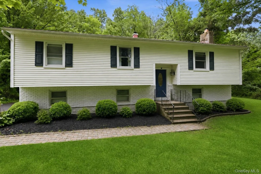 Unit for sale at 138 Kent Shore Drive, Kent, NY 10512