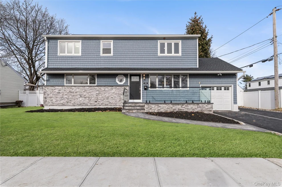 Unit for sale at 19 Hicks Avenue, Oyster Bay, NY 11791