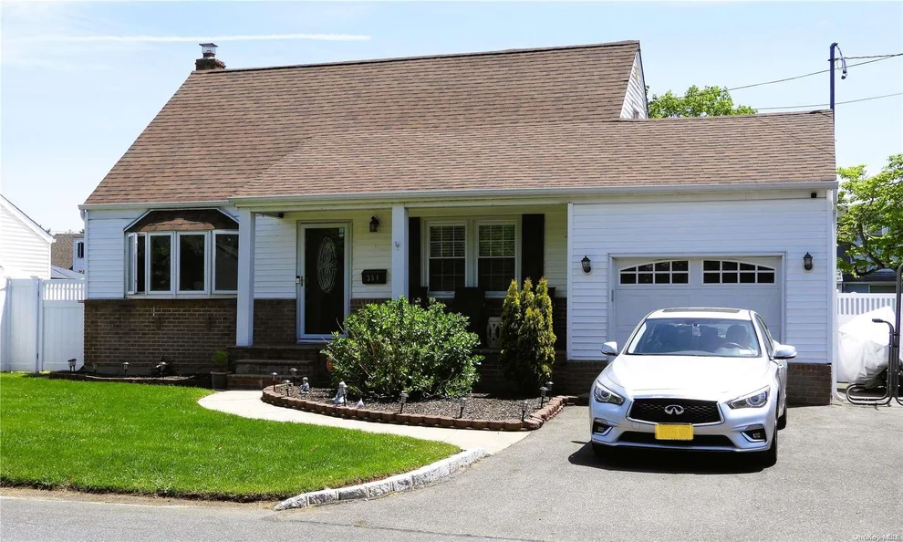 Unit for sale at 354 Sherbrooke Road, Babylon, NY 11757