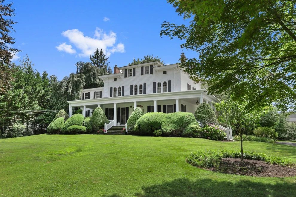 Unit for sale at 570 North Street, Harrison, NY 10528