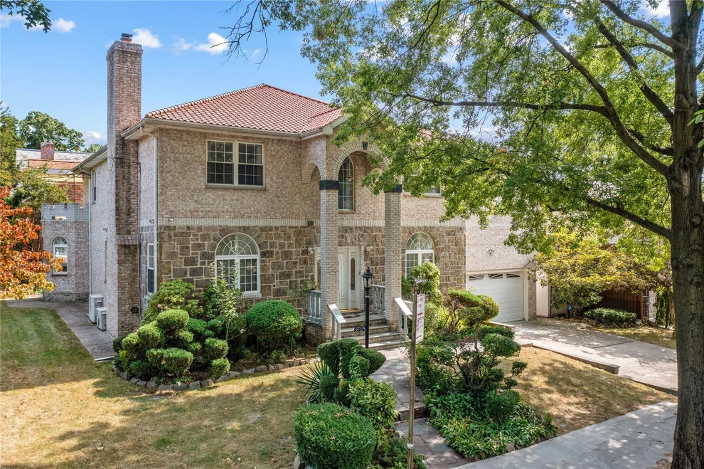 Unit for sale at 86-05 Somerset, New York, NY 11432