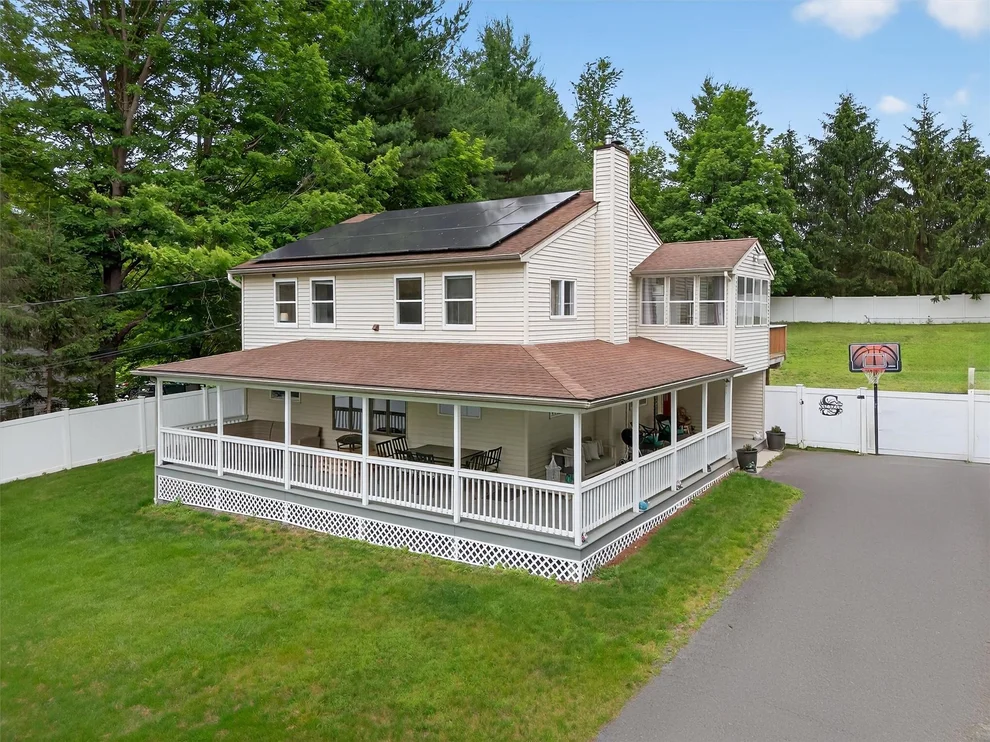 Unit for sale at 98 Greenhaven Road, Beekman, NY 12570
