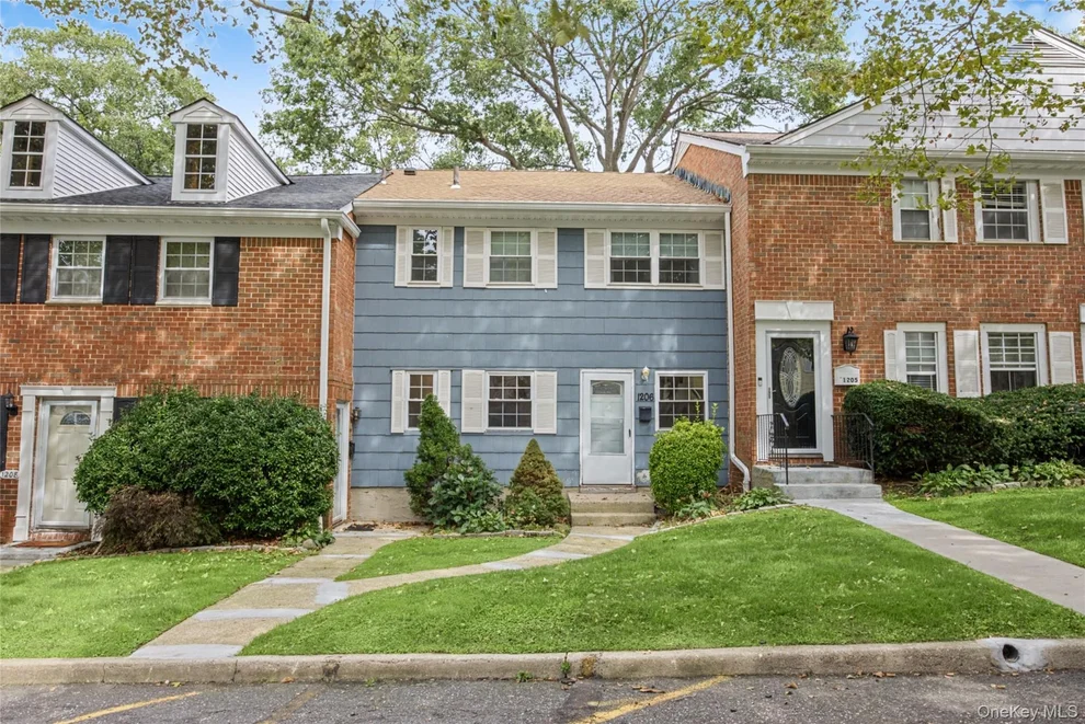 Unit for sale at 1206 Towne House Village, Islip, NY 11749