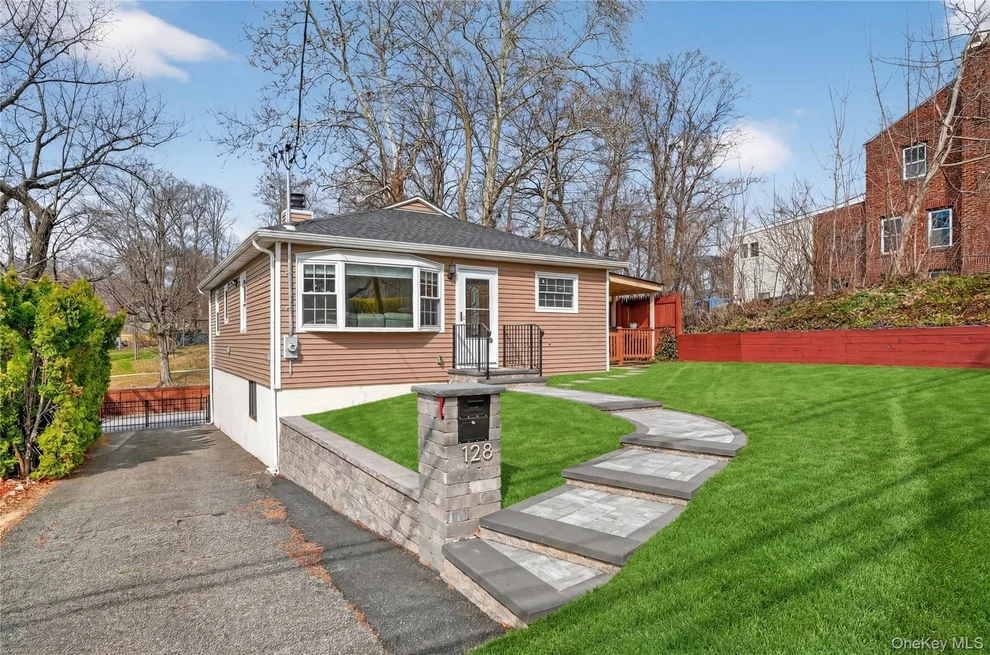 Unit for sale at 128 S Highland Avenue, Ossining, NY 10562