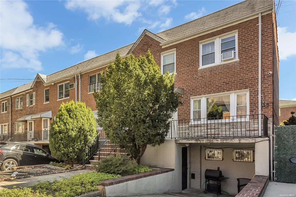 Unit for sale at 61-37 170th Street, Queens, NY 11365