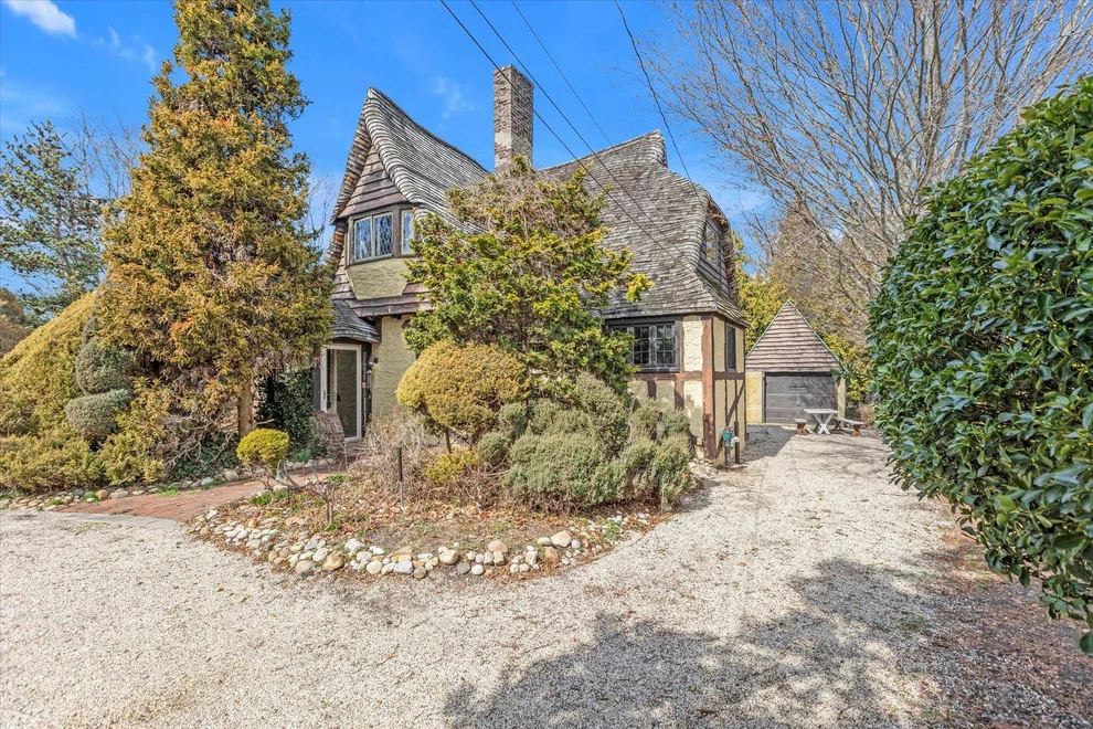 Unit for sale at 29 Orowoc Drive, Islip, NY 11751