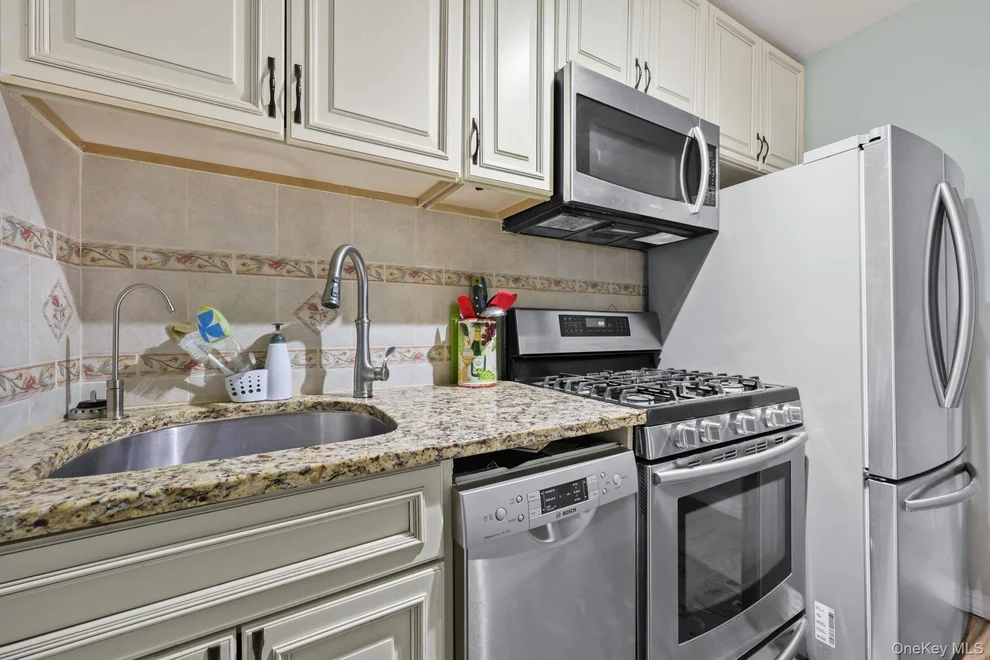 Unit for sale at 30 E Hartsdale Avenue, Greenburgh, NY 10530