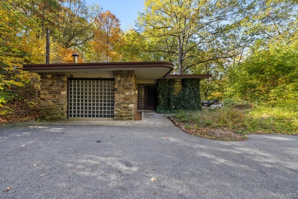 Unit for sale at 1305 Grants Lane, Yorktown, NY 10562