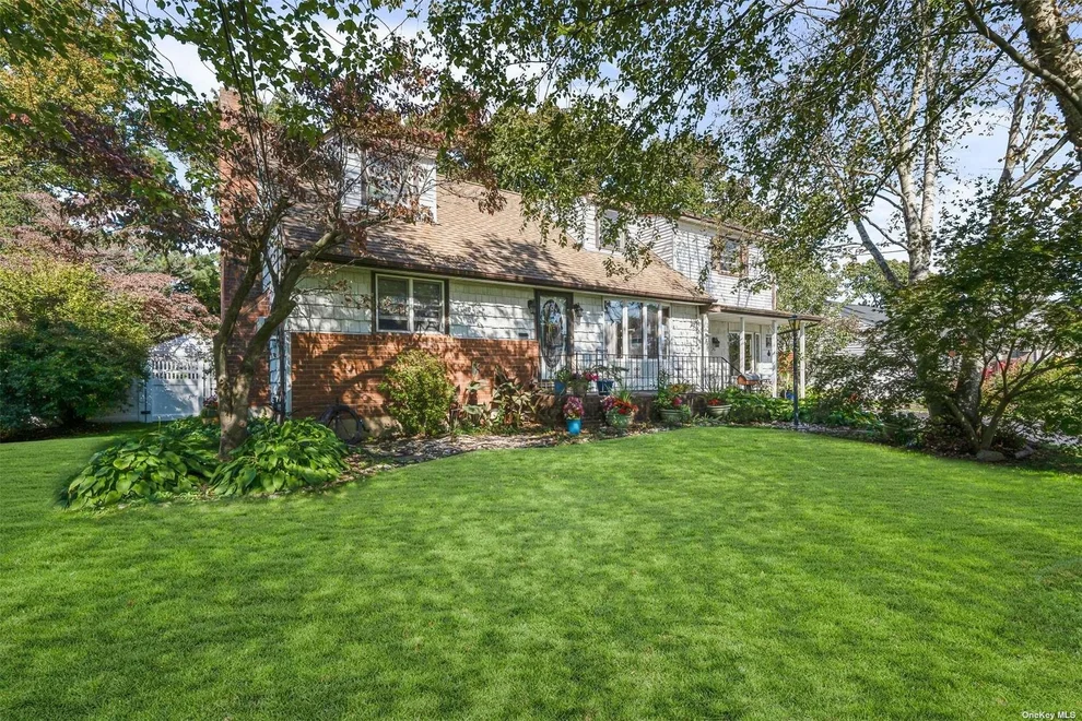 Unit for sale at 239 Curtin Avenue, Islip, NY 11795