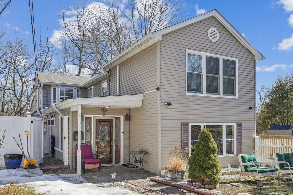 Unit for sale at 5 Lark Street, Blooming Grove, NY 10992