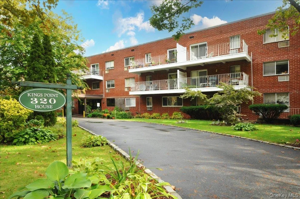 Unit for sale at 320 E Shore Road E, North Hempstead, NY 11023
